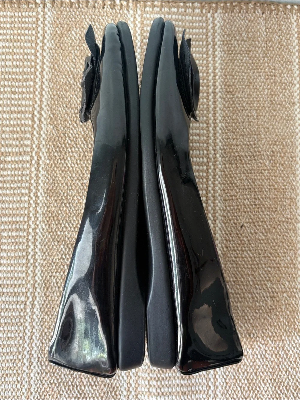 Angel Steps Black Patent Ballet Flats, Dimensional Rose Accents. Size—8.5